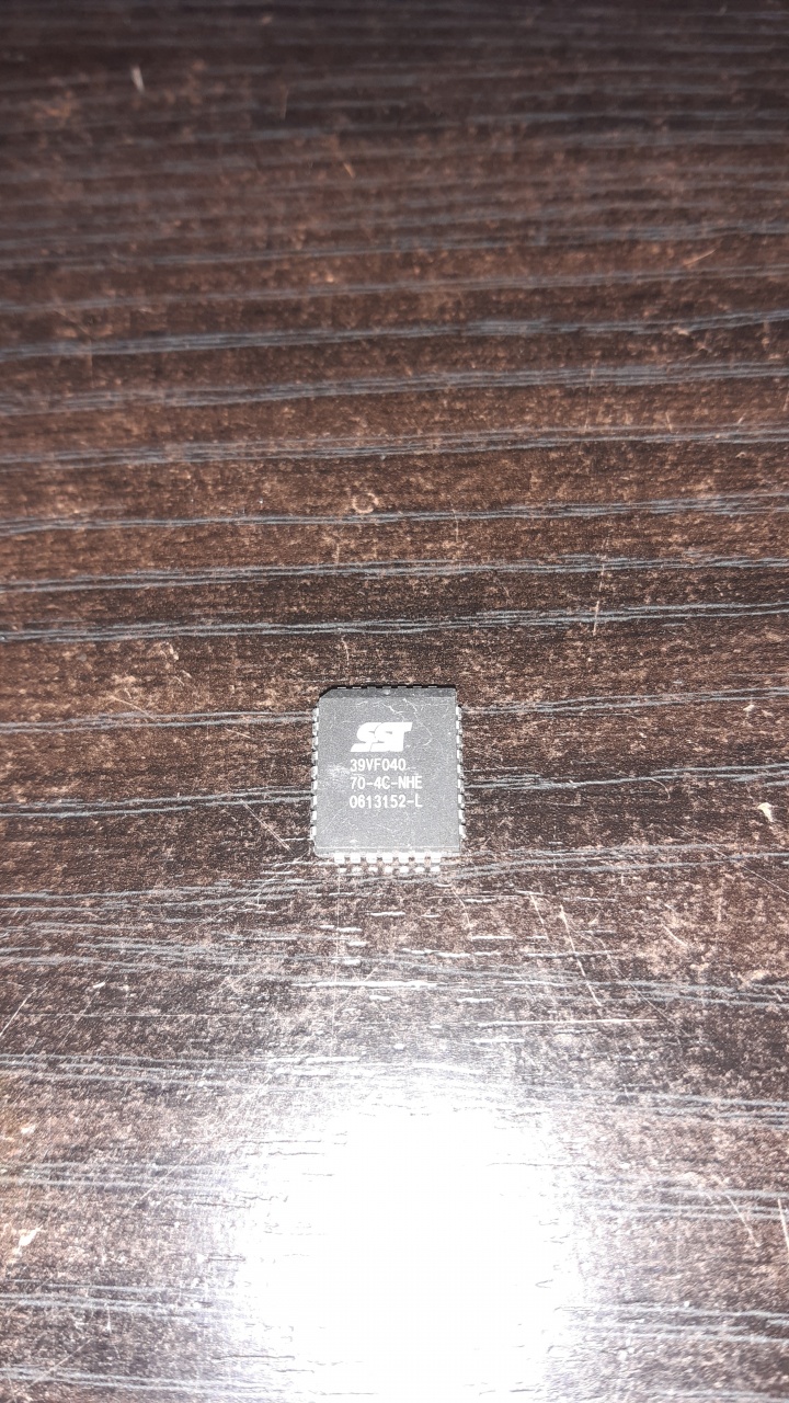 Микросхема памяти SST39VF040-70-4I-NHE