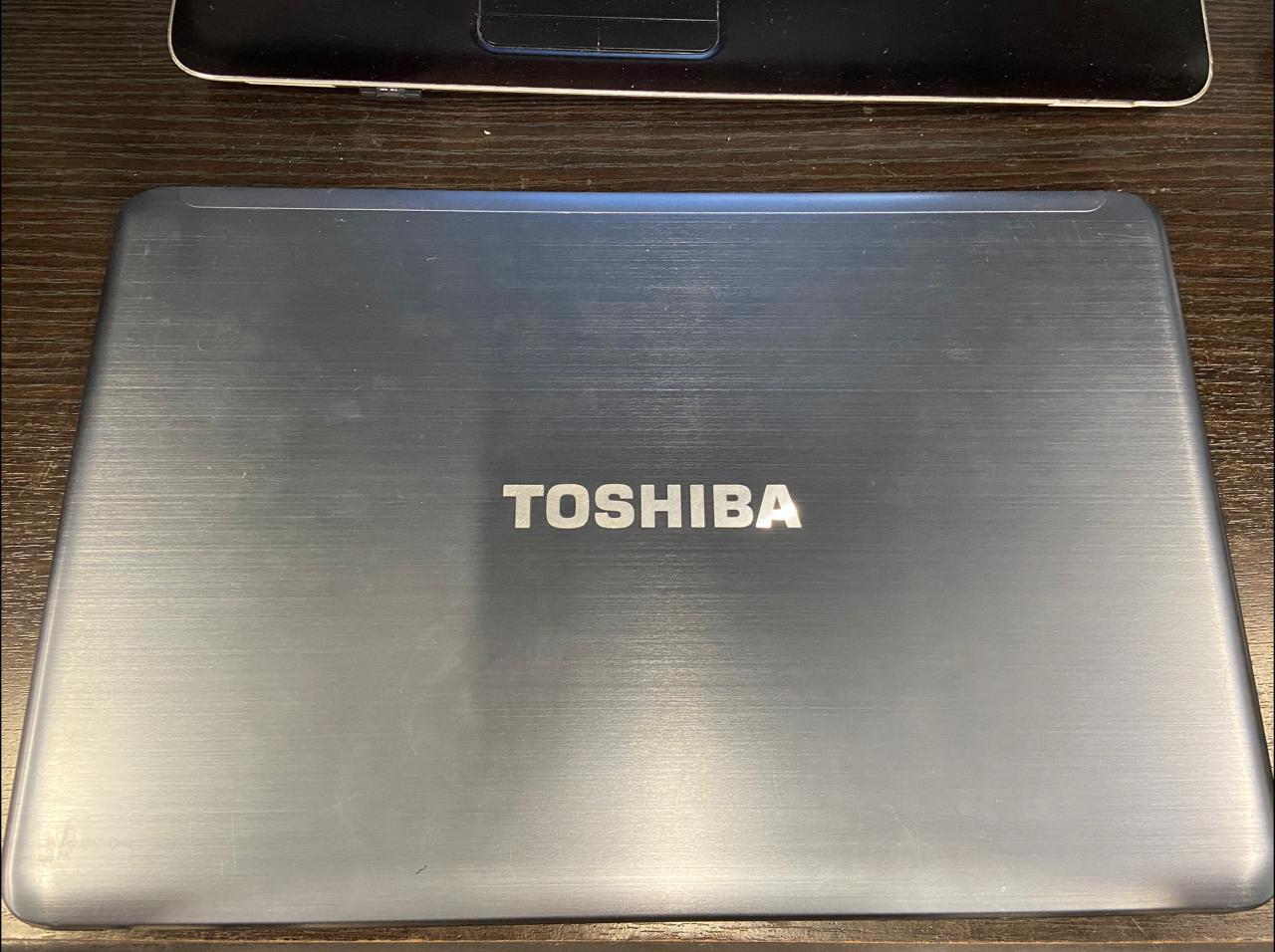 Верхний корпус Toshiba L875